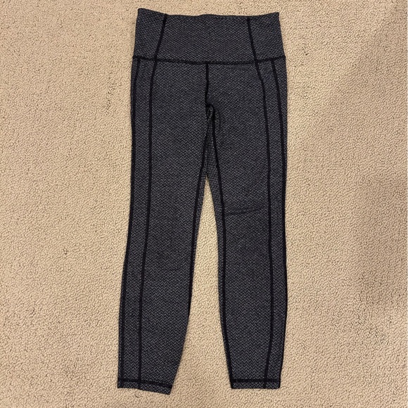 ATHLETA women’s activewear bundle - Picture 8 of 9